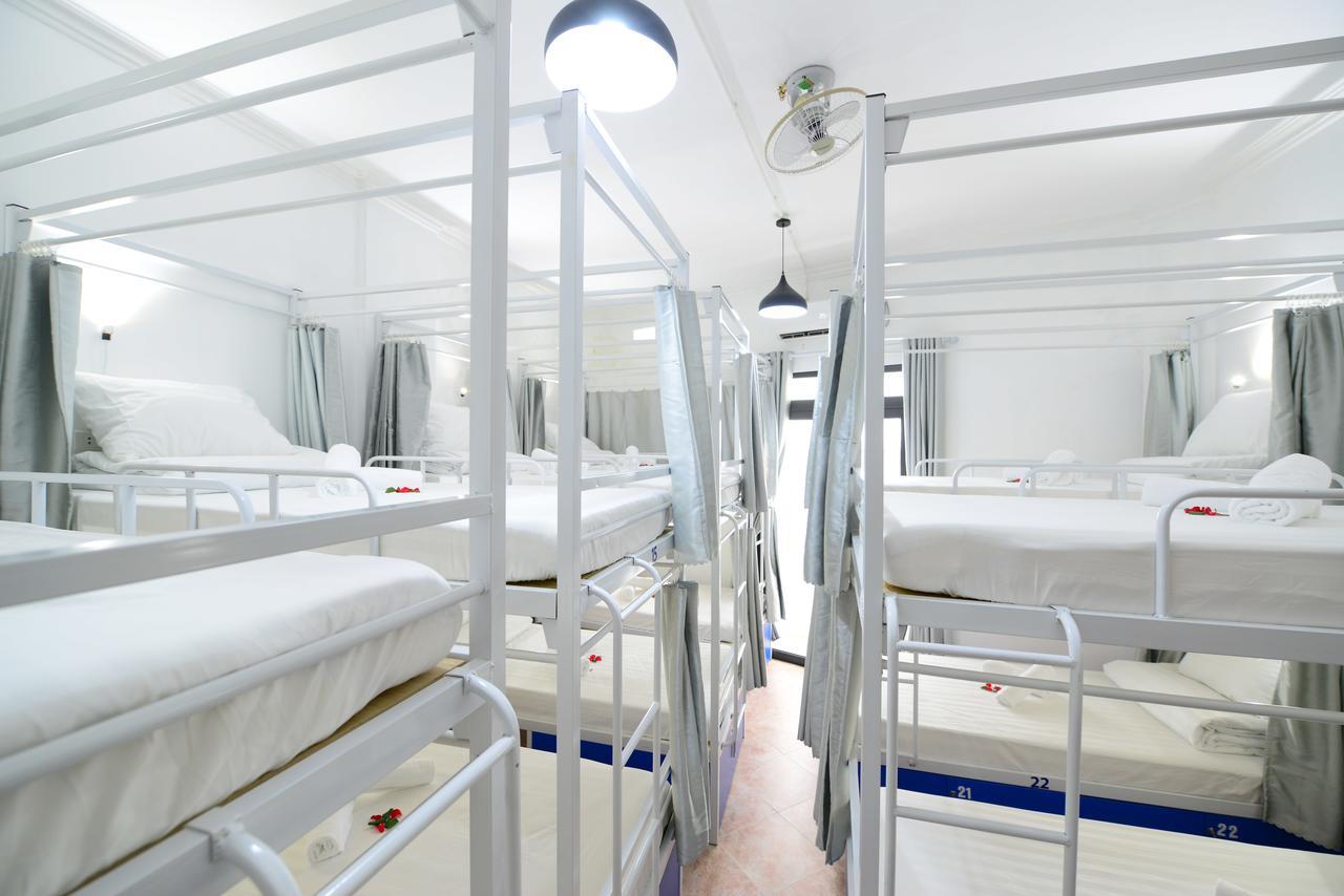 Pillow Backpacker Hostel (Adults Only) هانوي المظهر الخارجي الصورة
