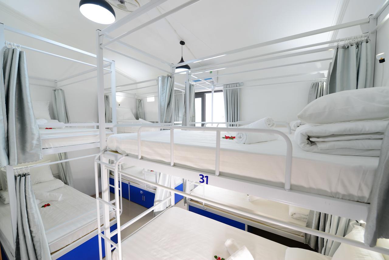 Pillow Backpacker Hostel (Adults Only) هانوي المظهر الخارجي الصورة
